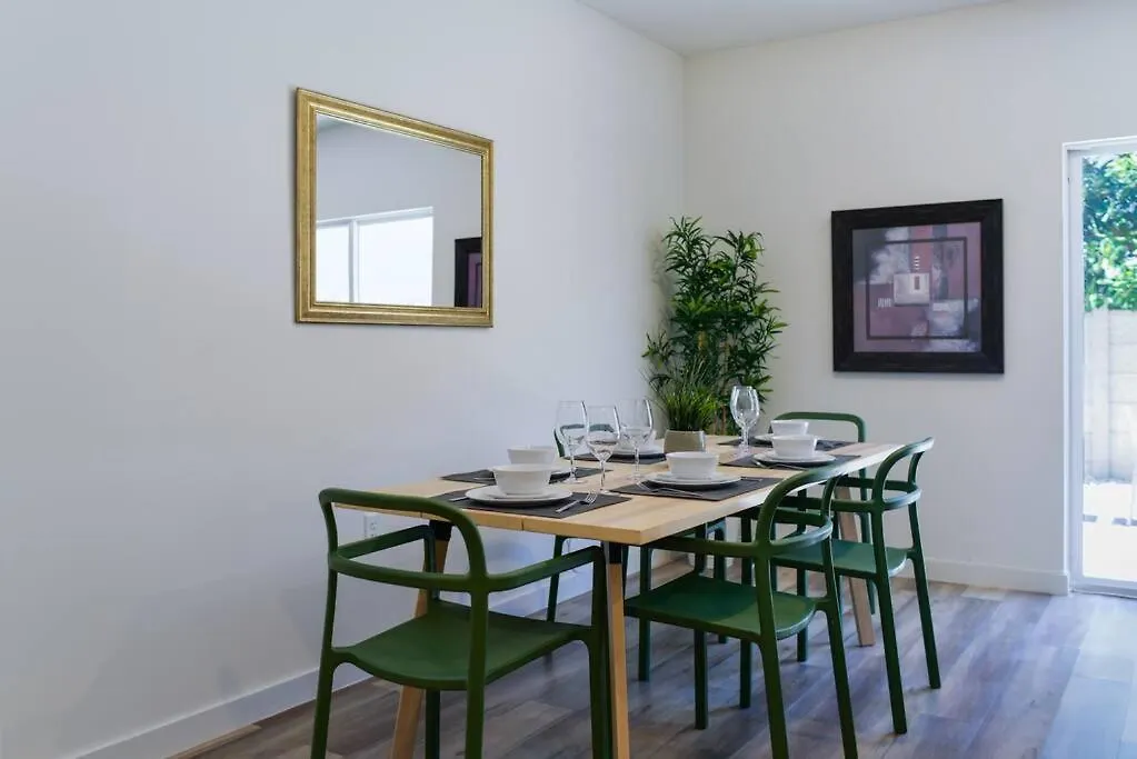 Awesome Townhouse 15 Minutes From The * Miami