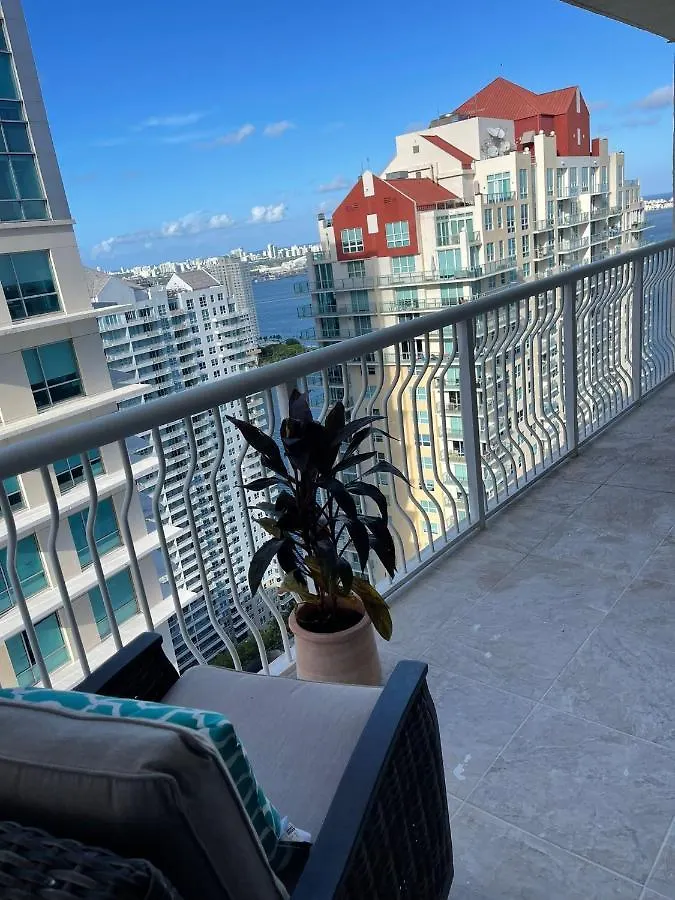 Apartment Lujoso En Brickell Miami