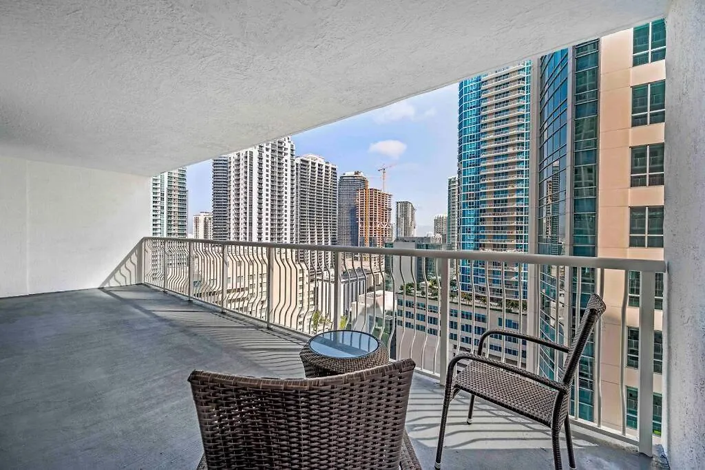 Exceptional • Brickell • Bay & Views