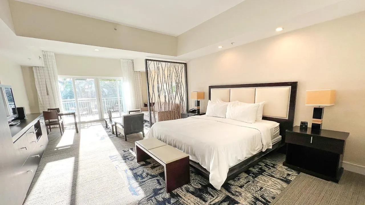 Modern Private Studio - King Bed, Jacuzzi, Balcony And Pool Miami