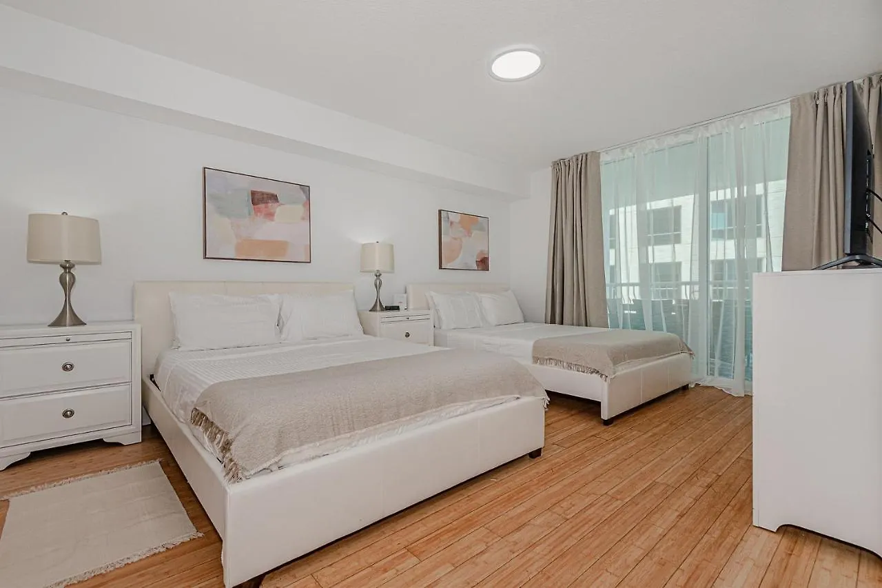 With & Ocean Views! Sleep Up To 6! *