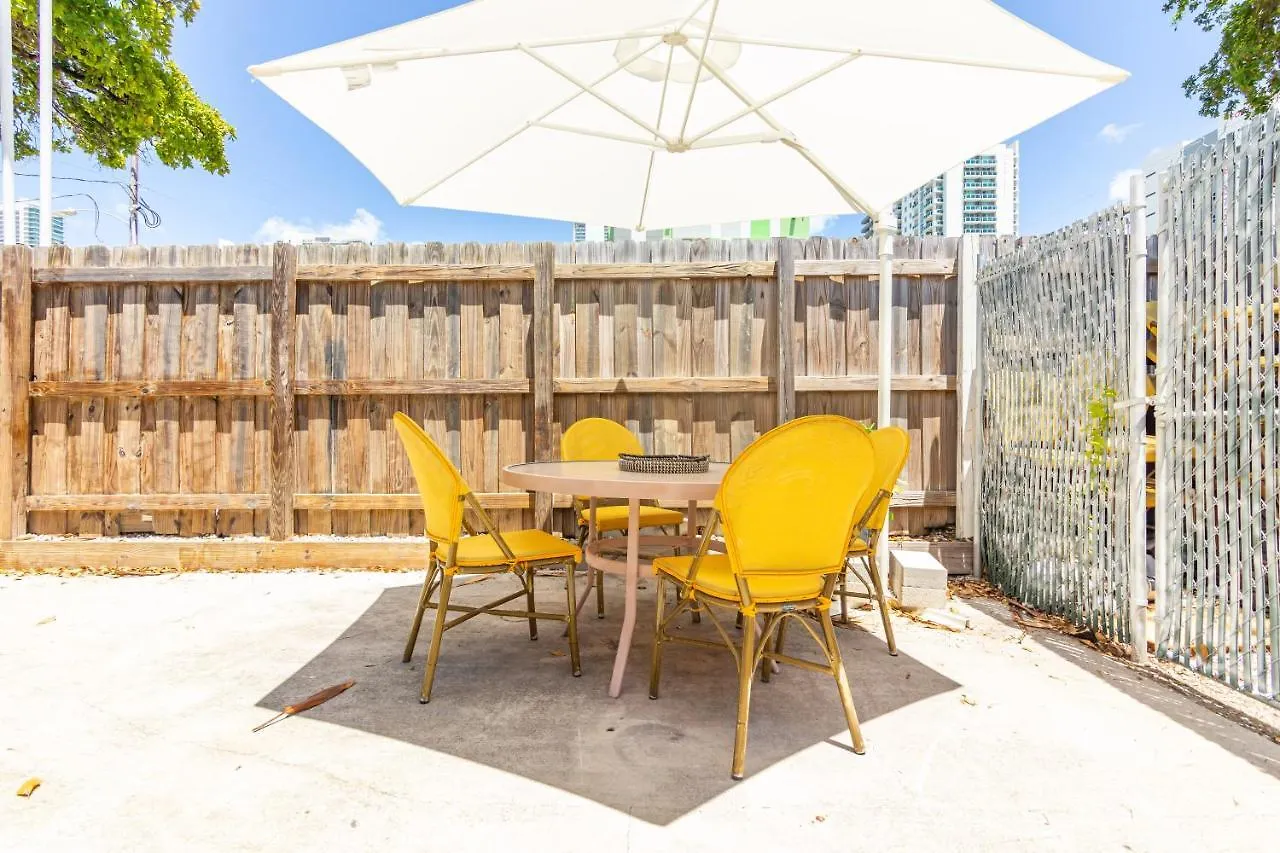 Apartment Downtown - Wynwood Area With Backyard - Art District Near Beach