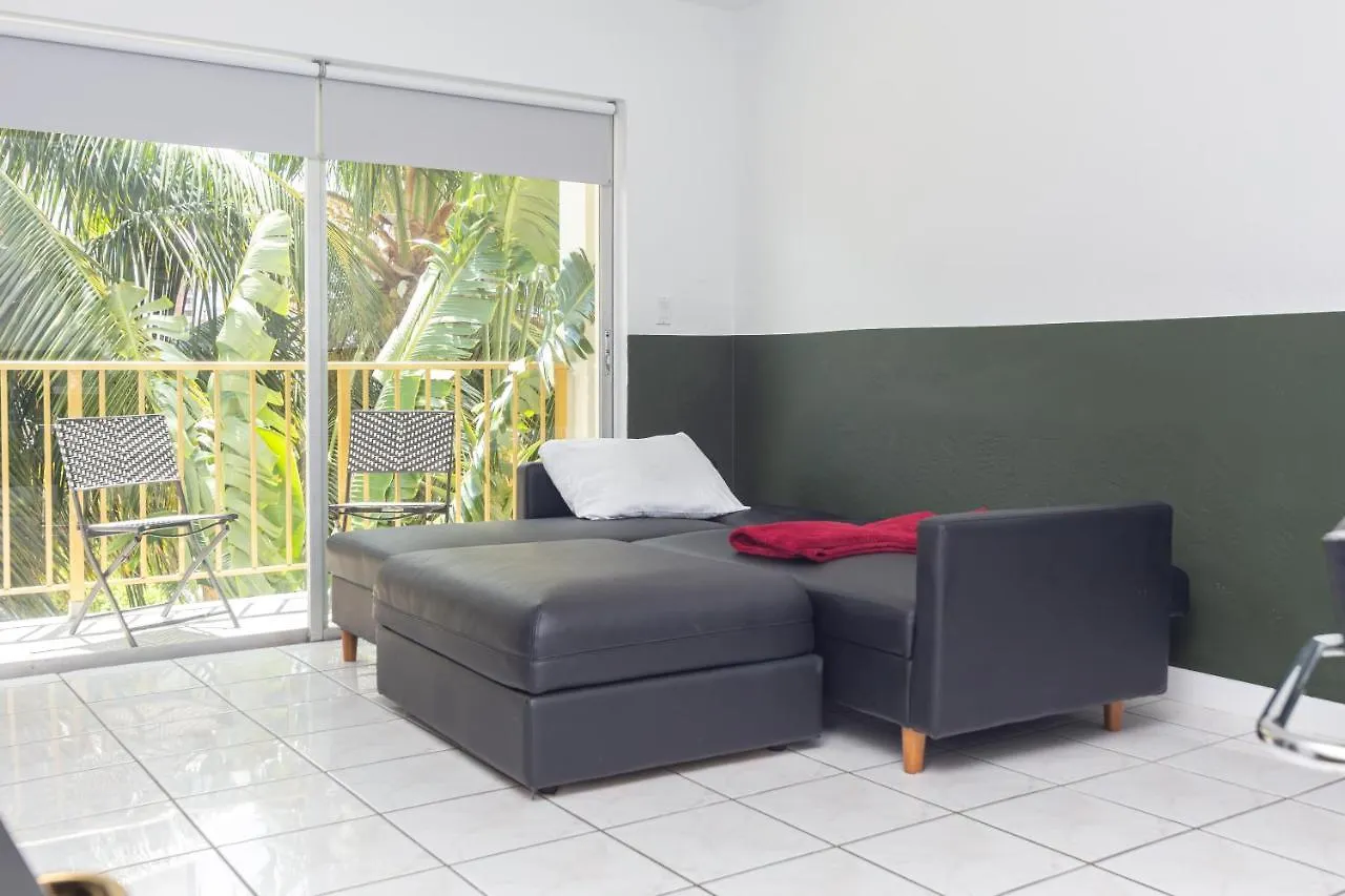 One Bedroom - With Parking & Balcony - Heart Of Wynwood アパート