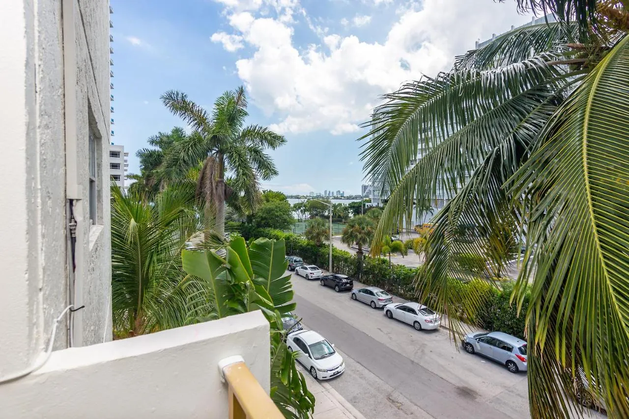 One Bedroom - With Parking & Balcony - Heart Of Wynwood アパート *
