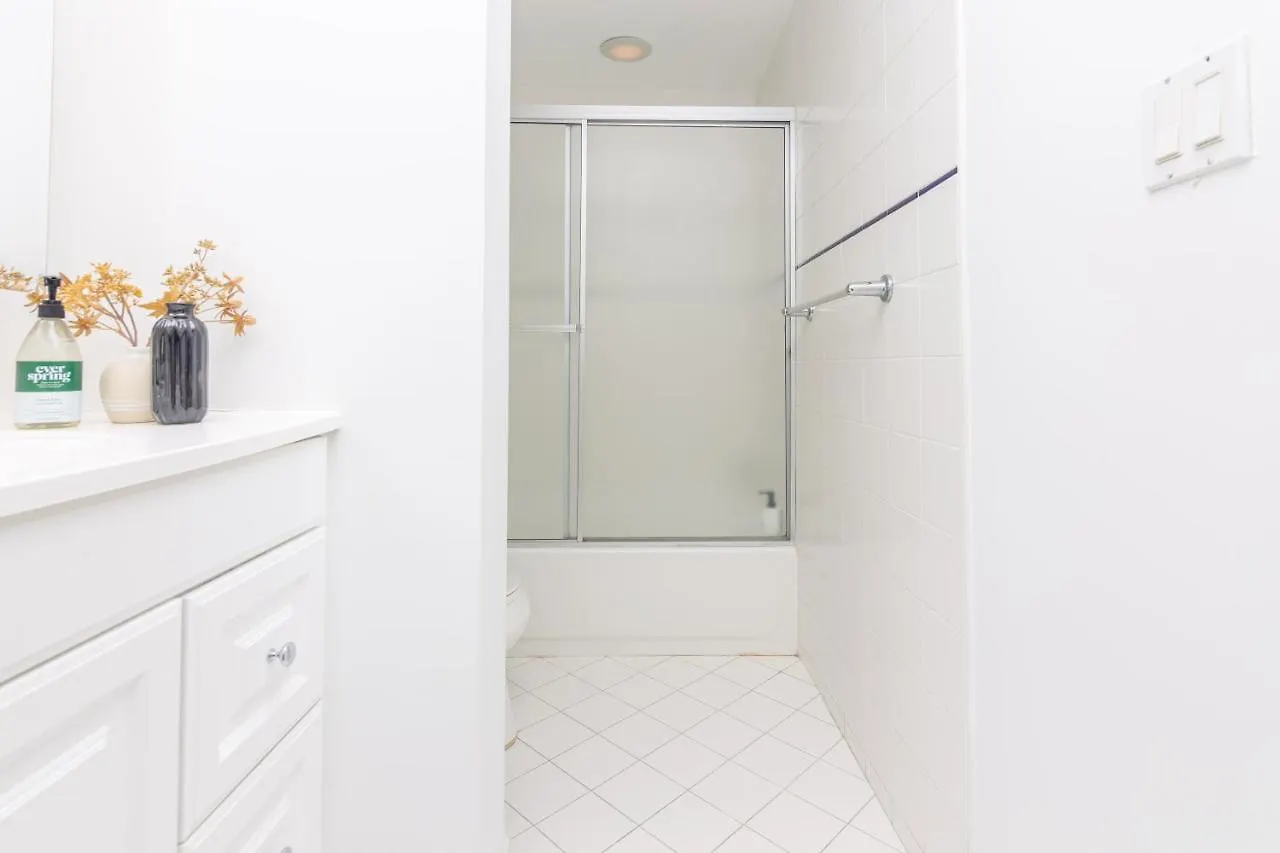One Bedroom - With Parking & Balcony - Heart Of Wynwood アパート