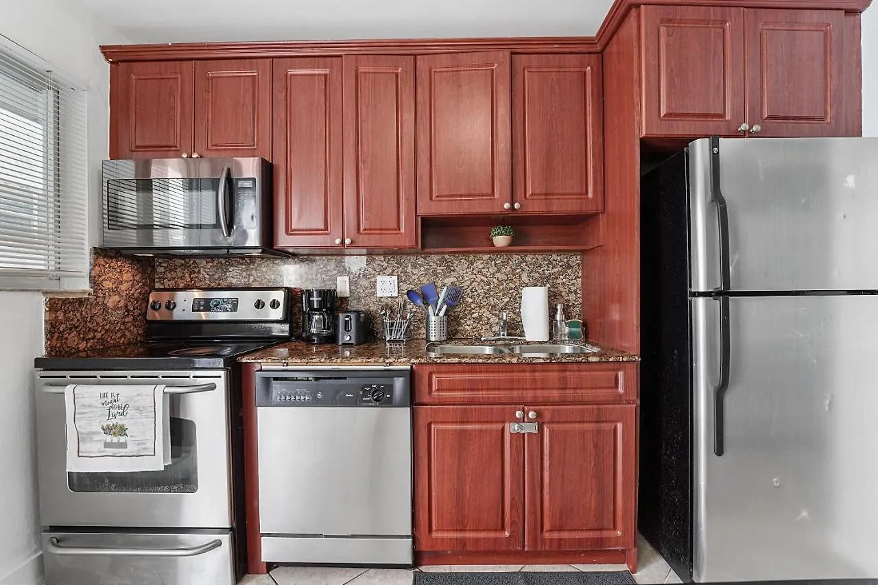 Specious 2 Bedroom Unit In Near Brickell Apartment Miami