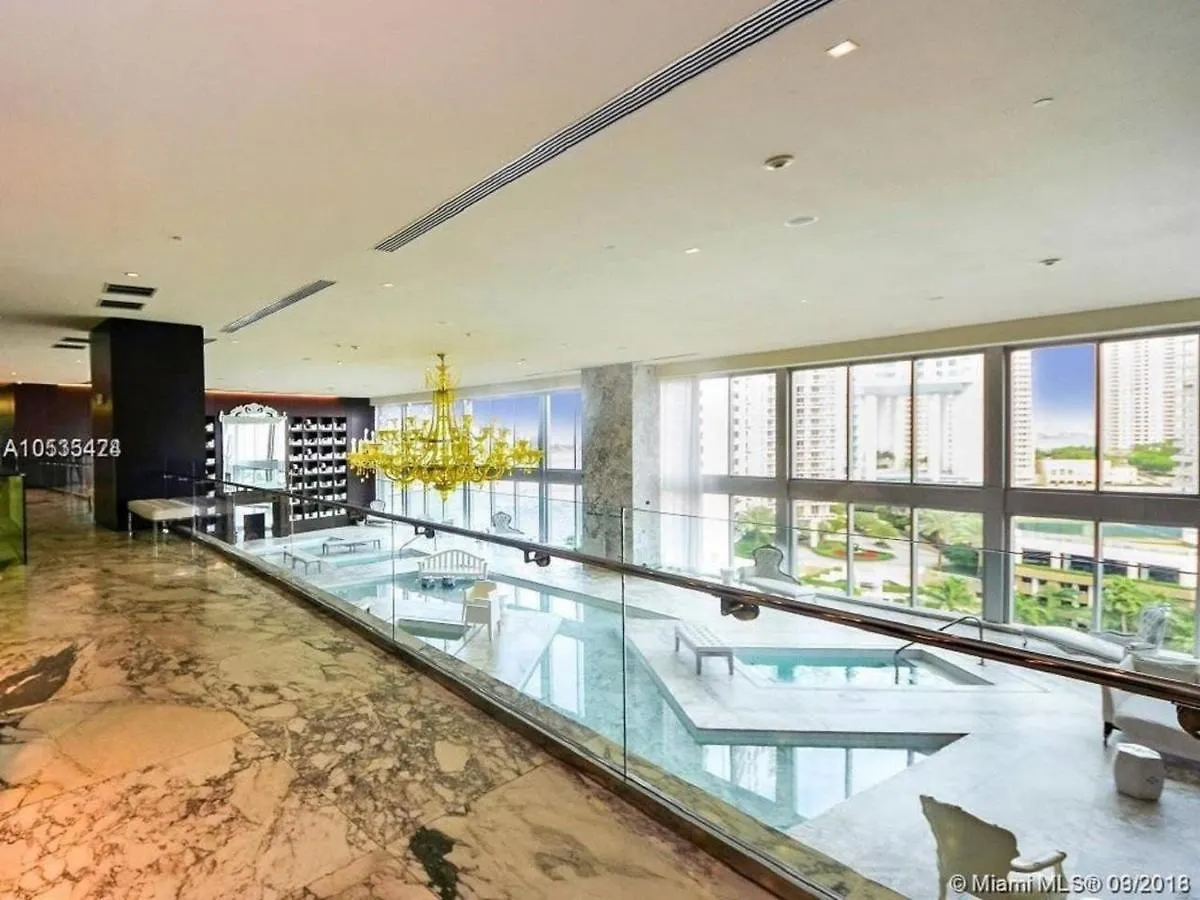 Flashstay Apartament *