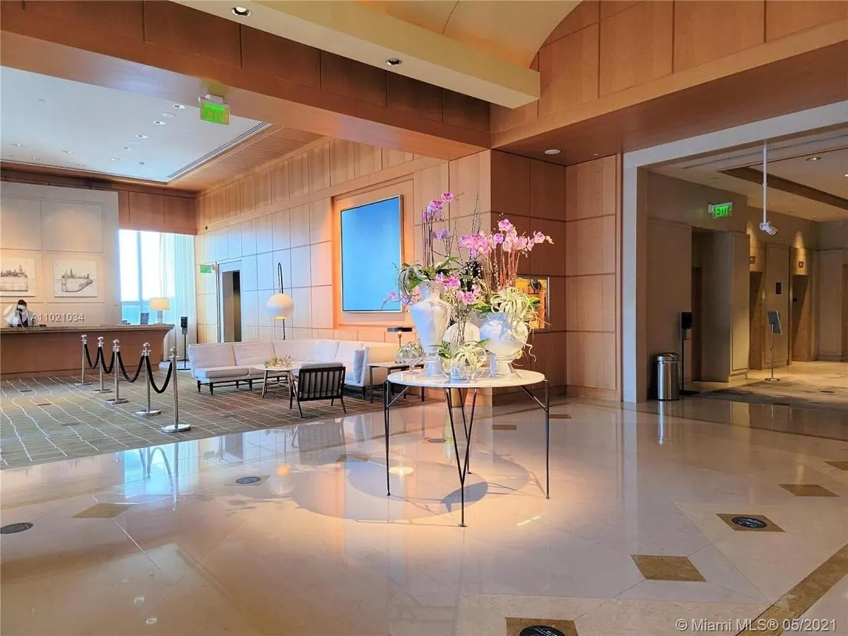 Four Seasons Hotel