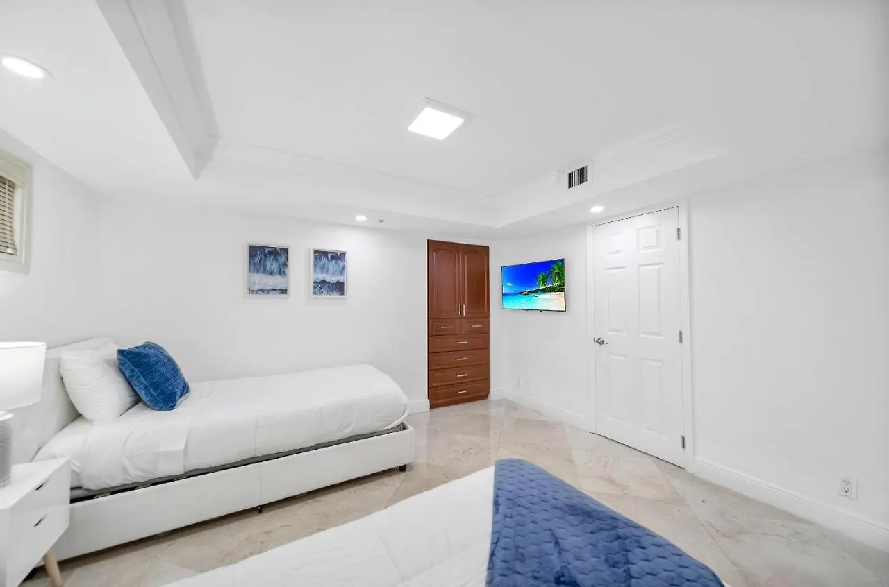 Unforgettable Water Views Oasis Doral