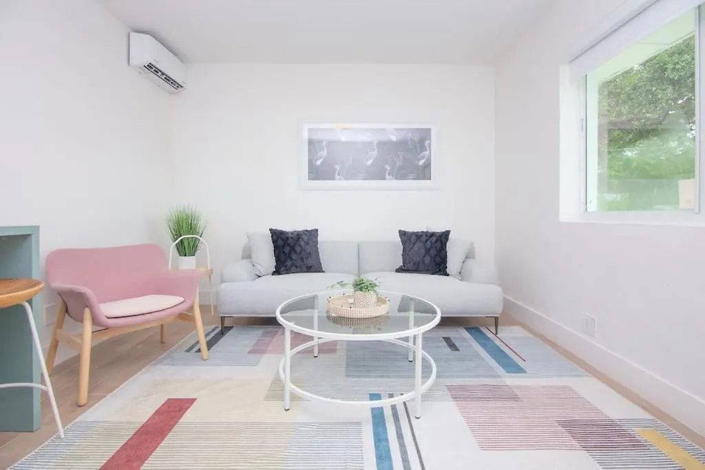 Stylish One Bedroom In El Portal #4 * Miami