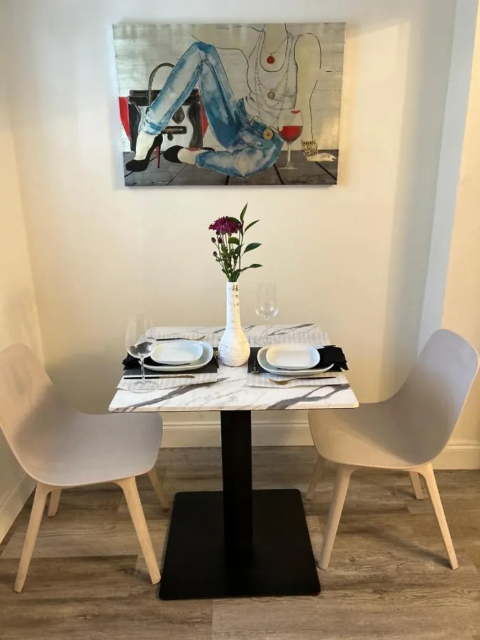 Unique Coral Gables Дом отдыха Майами