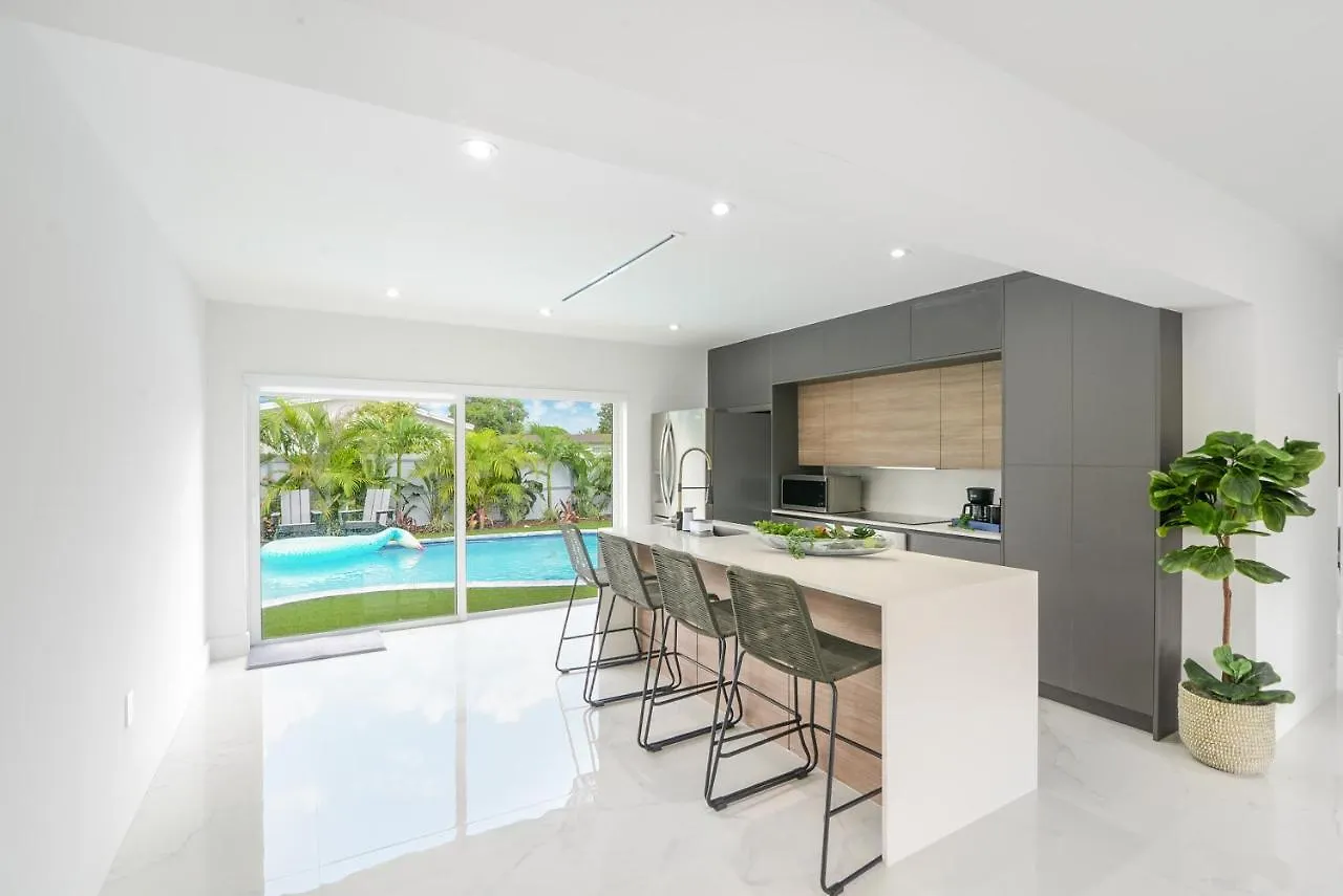Family 5Br Miami Resort Pool, Sports & Bbq Oasis L04 *