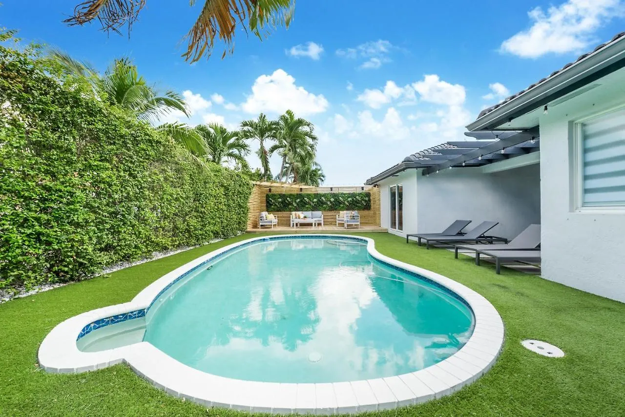 Deluxe House W 5br Mini Golf & Heated Pool L62 Holiday home Miami