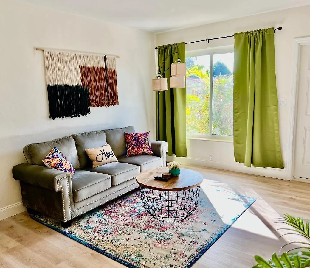 Apartamento Enchanting Cozy 10 Min Away From Airport, Calle 8, Brickell, Coral Gables, The And More!