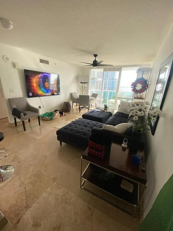 Comfortable In The Brickell Center Area Homestay szállás