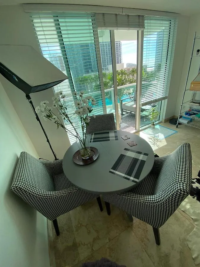 Comfortable In The Brickell Center Area Miami