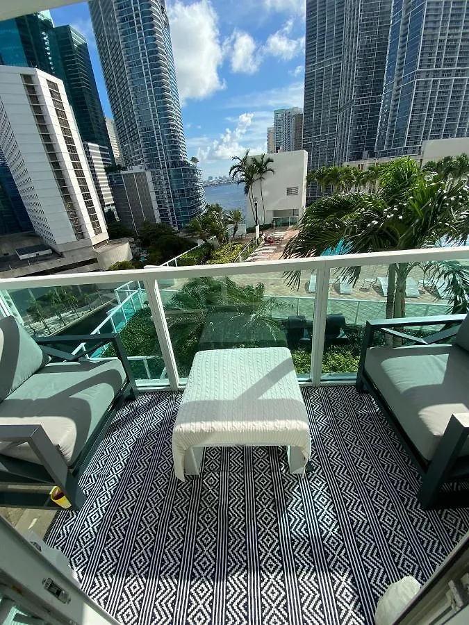 Comfortable In The Brickell Center Area
