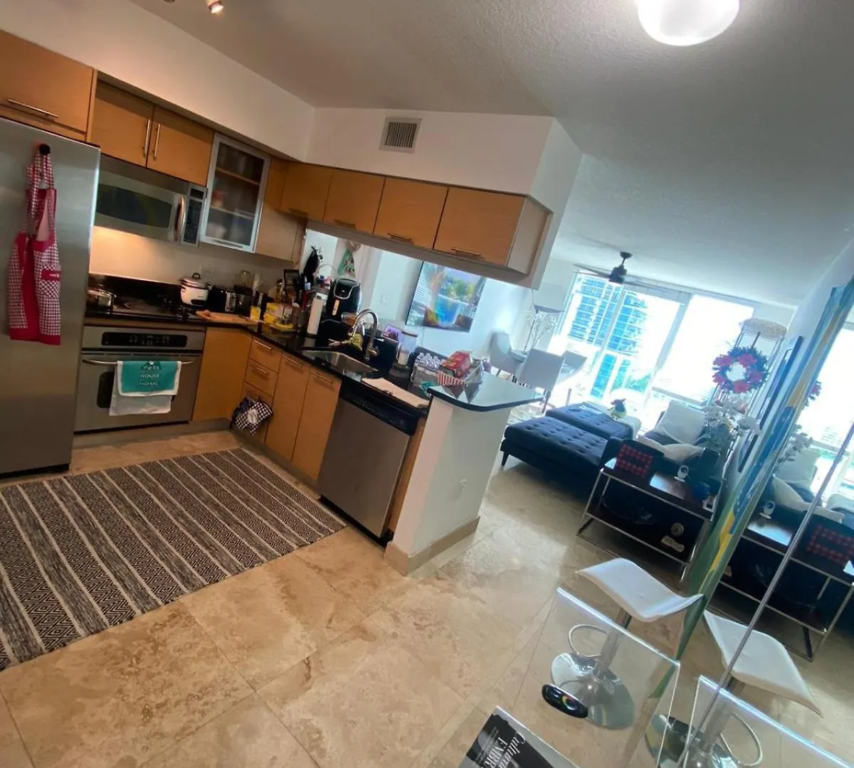 Comfortable In The Brickell Center Area Homestay