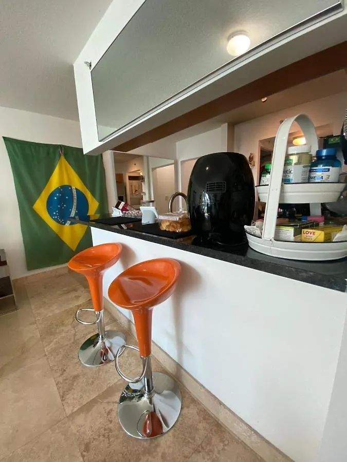 Homestay Comfortable In The Brickell Center Area
