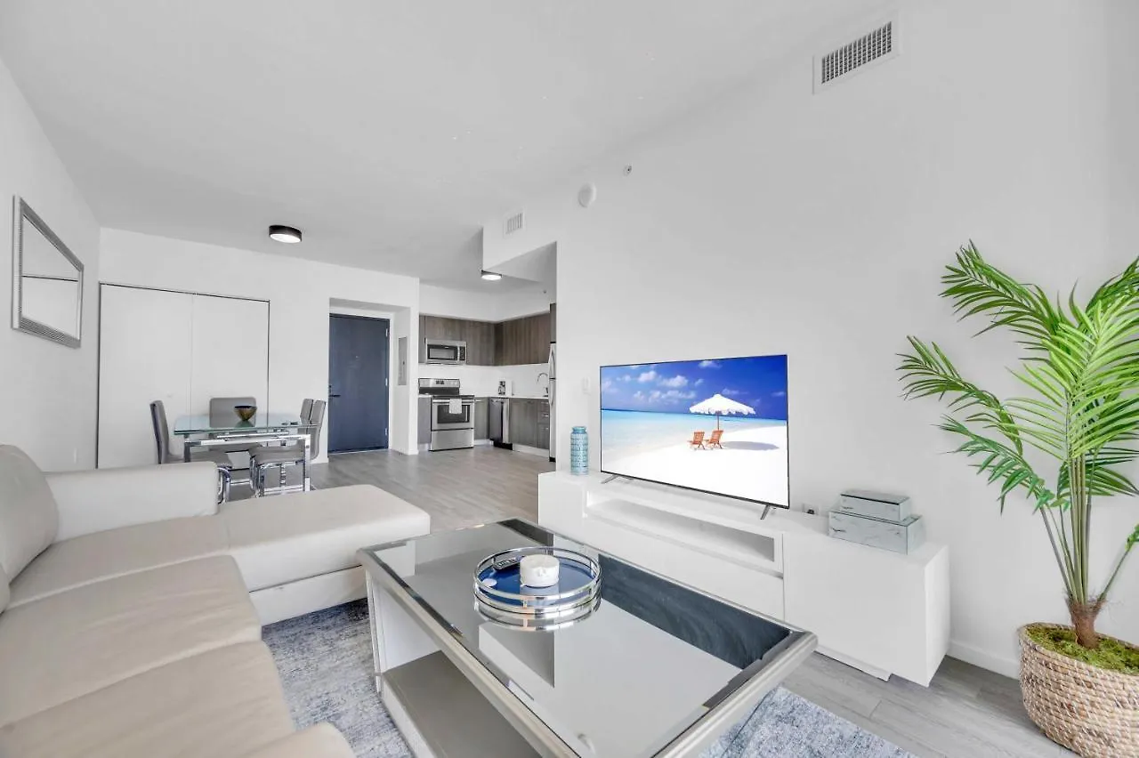 Nvcll Apartment *