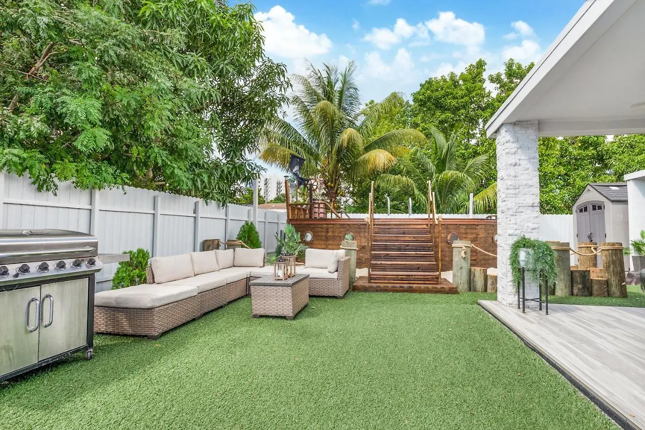 Spacious 6Br Miami Pool, Bb Court & Near Airport L03 Miami