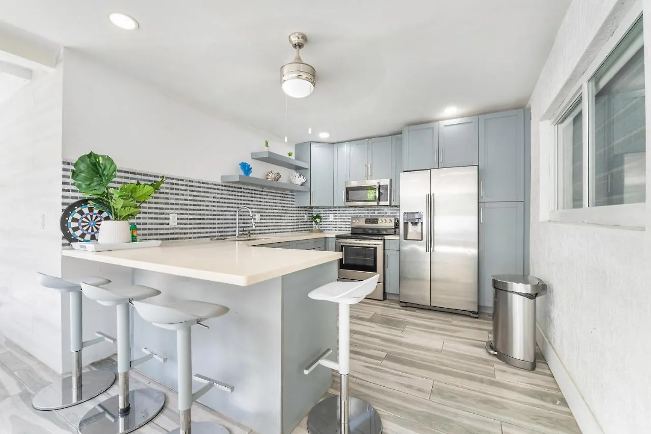 Holiday home Spacious 6Br Miami Pool, Bb Court & Near Airport L03 Miami