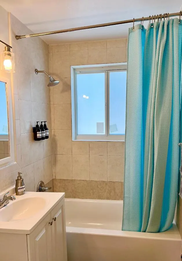 Enchanting Cozy 10 Min Away From Airport, Calle 8, Brickell, Coral Gables, The And More! Miami