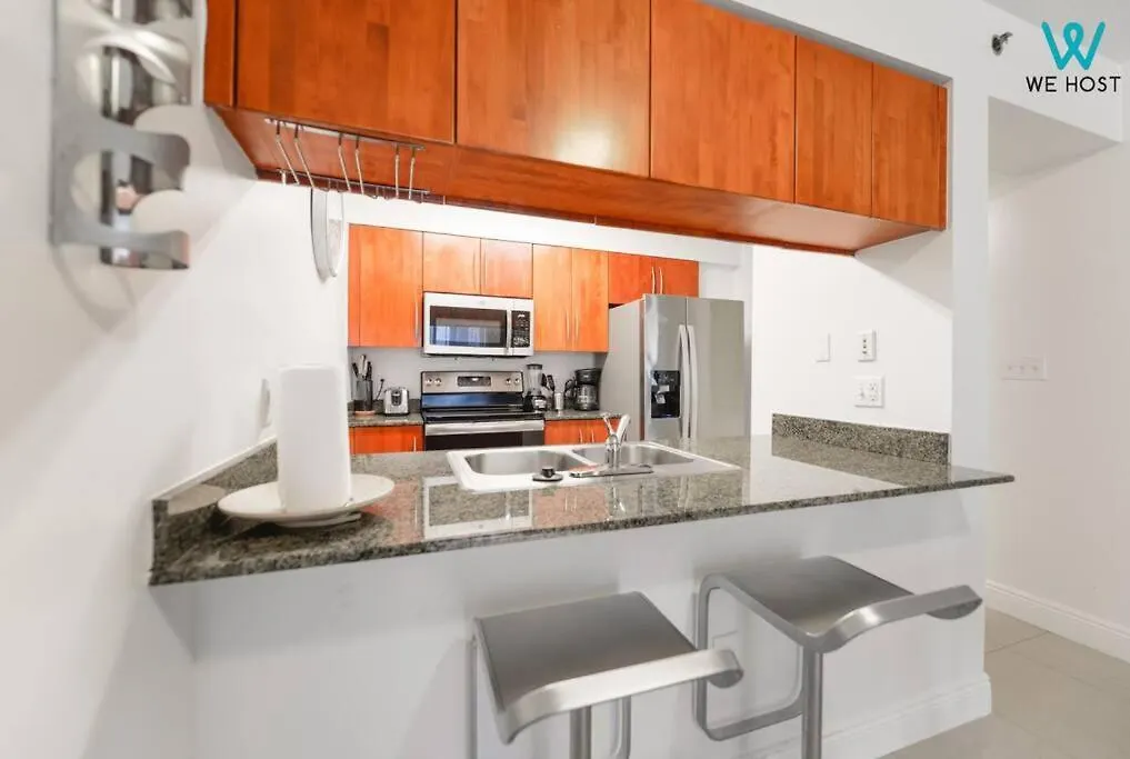 We Host Wonderful 3 Bedroom At Brickell W Gym 마이애미