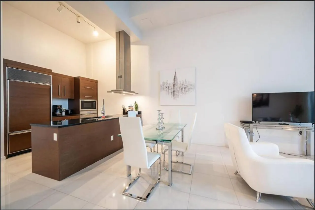 Apartment Beautiful One Bedroom 16ft Ceilings At The W