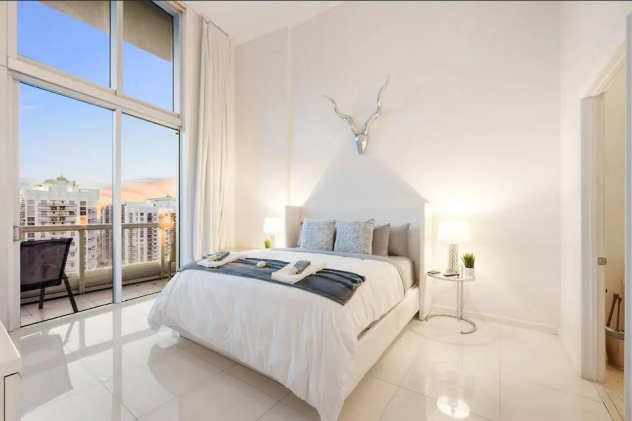 Apartment Beautiful One Bedroom 16ft Ceilings At The W *