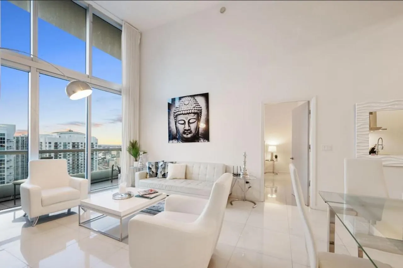 Beautiful One Bedroom 16ft Ceilings At The W Lägenhet