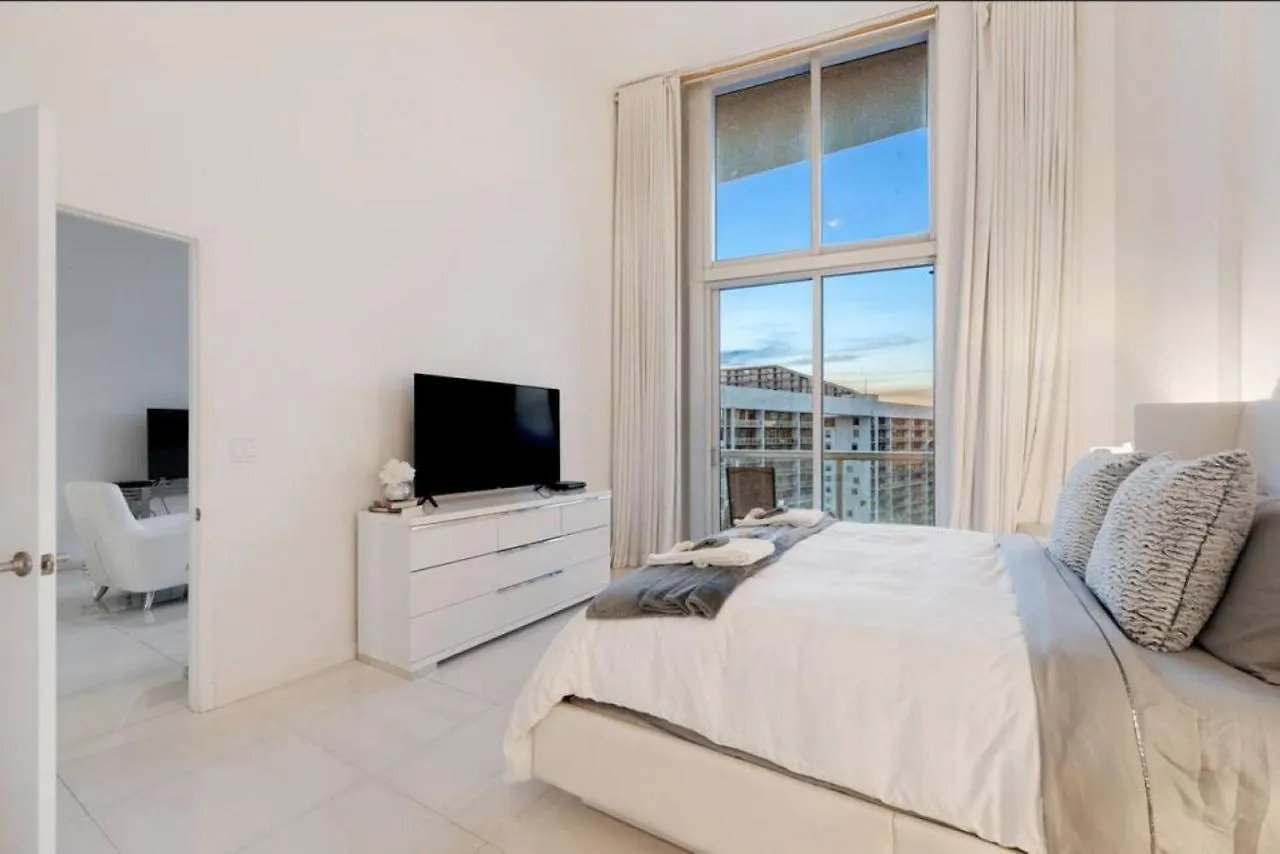 Beautiful One Bedroom 16ft Ceilings At The W Miami