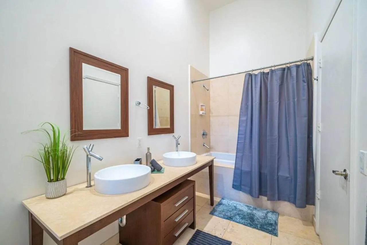Beautiful One Bedroom 16ft Ceilings At The W Lägenhet Miami