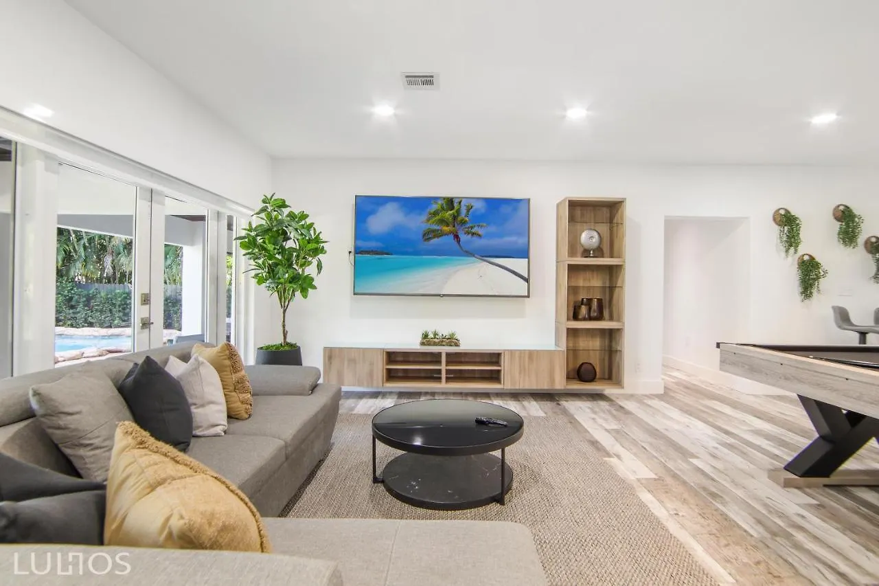 Tropicasa Paradise Near Beach-downtown With Heated Pool Mini Golf & Bbq L22 Villa *