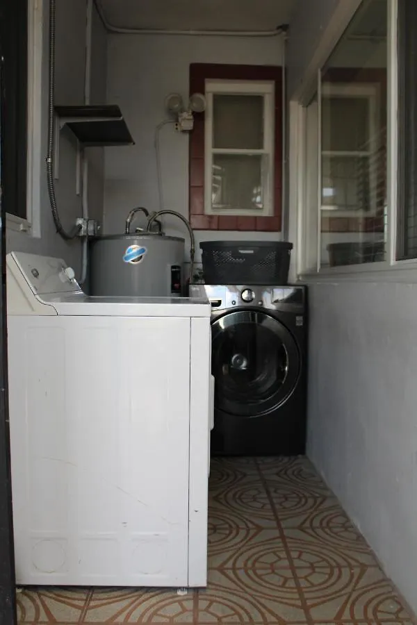 度假居 Main House 3 Bed 2 Bath & 1 Bed 1 Bath 迈阿密