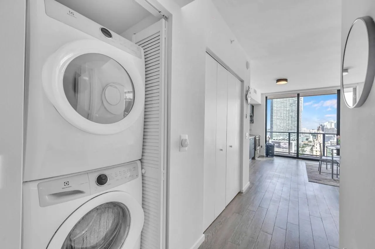 Lovely 1-bedroom Unit Downtown Miami/arena View