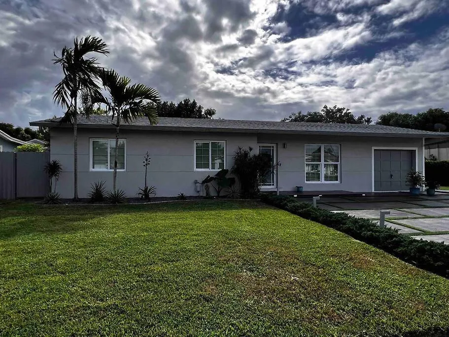 Beauty House In Palmetto Bay Fl * Miami