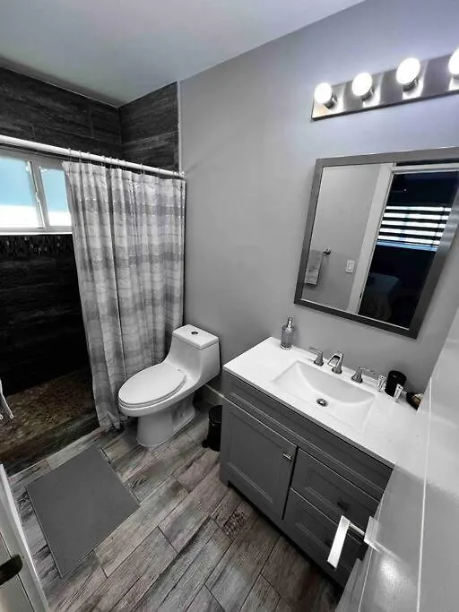 Beauty House In Palmetto Bay Fl *