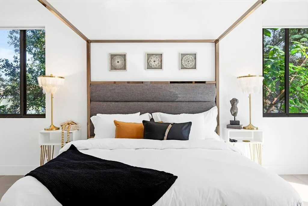 Modern W/ Amenities & Salt Water Pool *