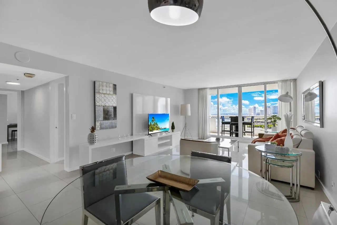 Edgewater Hideaway Minutes To Brickell Doral