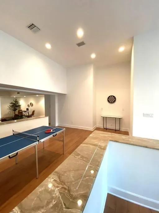 Spacious Tropical Oasis - 1/2 Acre In Heart Of Mia Holiday home *