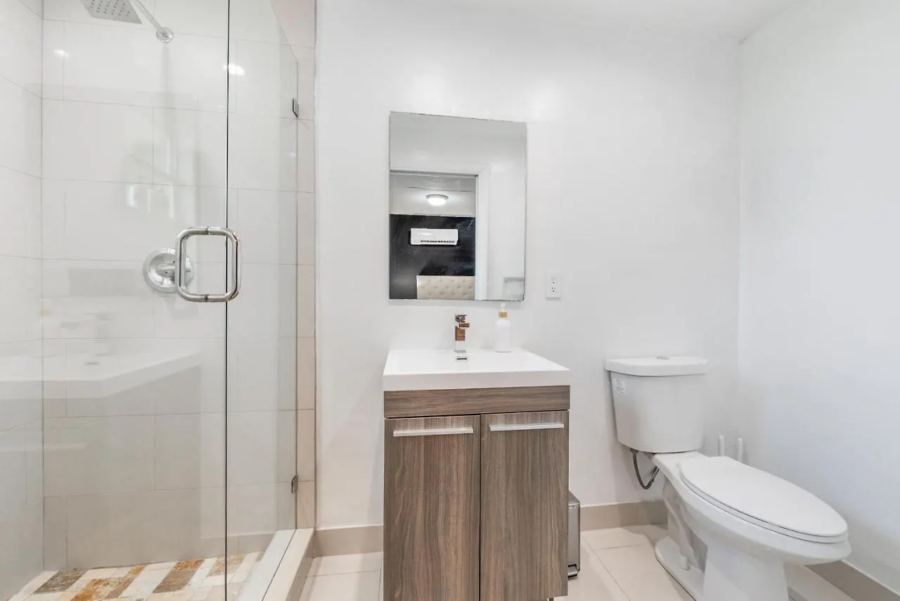 度假居 Cozy Miami Apt 8Min To Airport, Modern Kitchen L03A 迈阿密