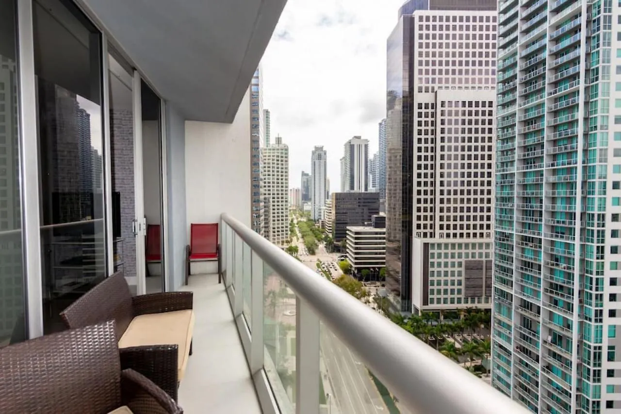Deluxe Brickell W Pool Gym Views