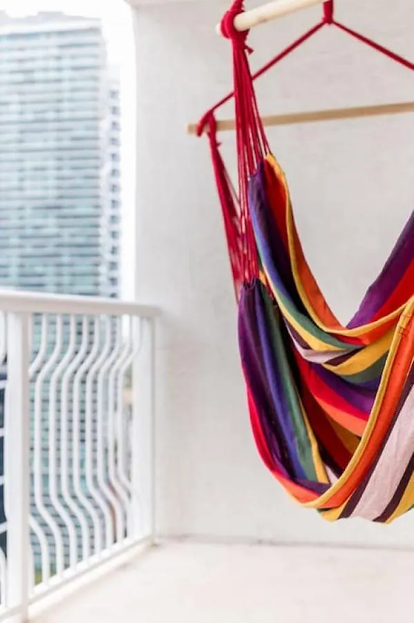 Ocean And Views Lux Brickell Sleeps, 4 King Bd Holiday home