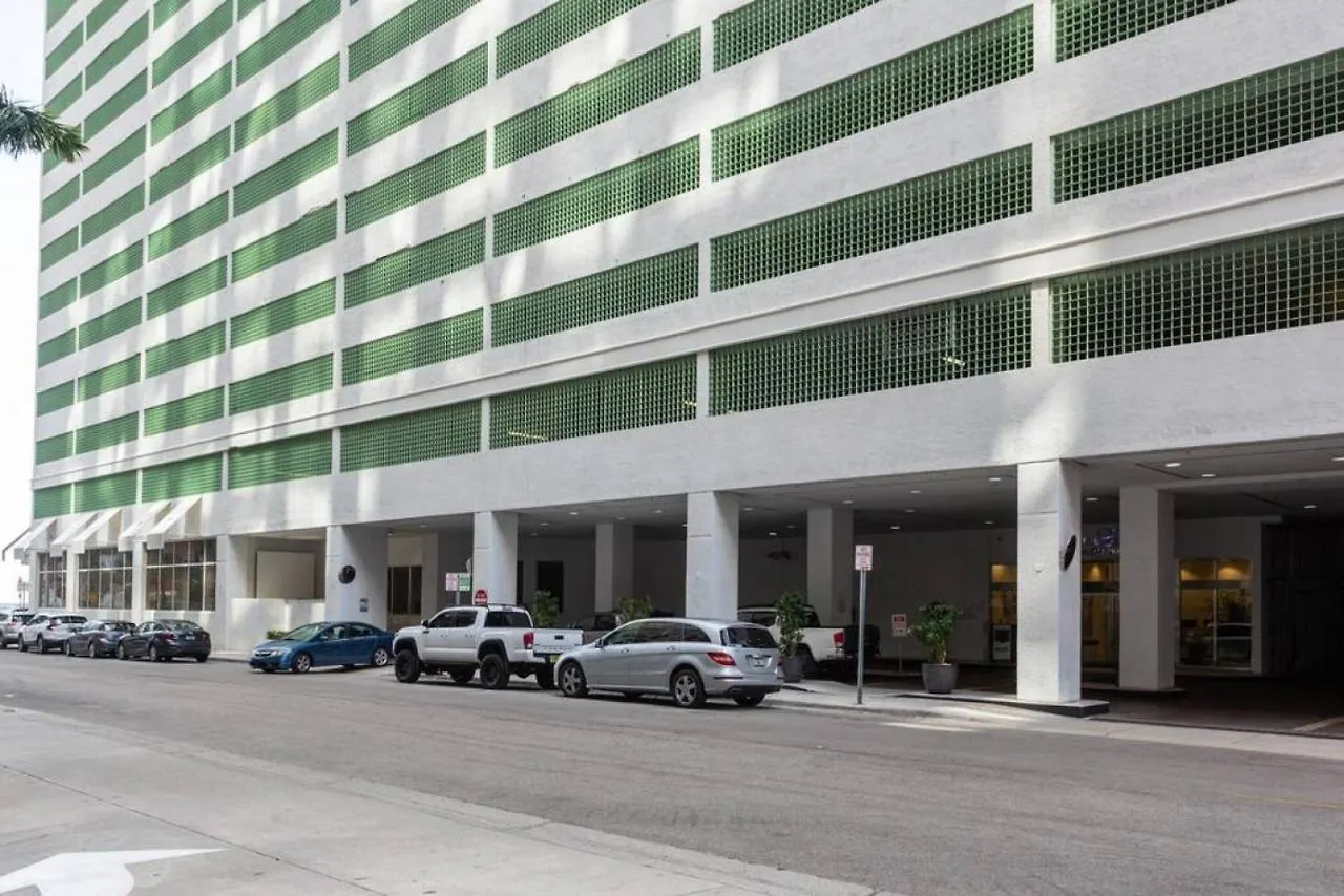 Ocean And Views Lux Brickell Sleeps, 4 King Bd Holiday home Miami