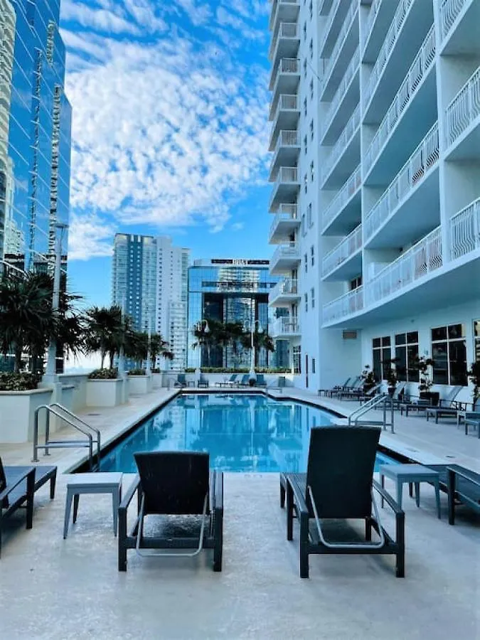 Airbnb-friendly Balcony Brickell With Parking Holiday home Miami