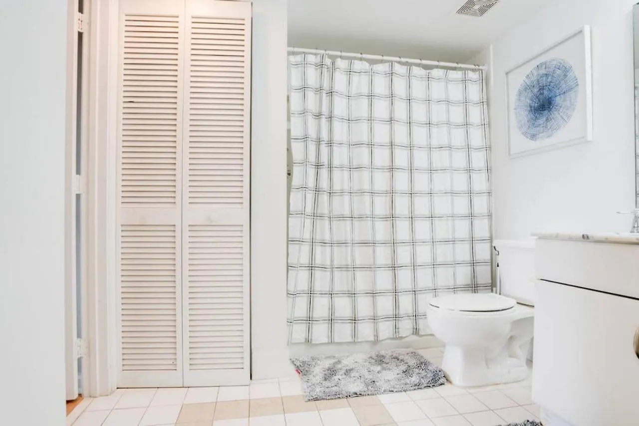 Ocean And Views Lux Brickell Sleeps 4, King Bed Miami