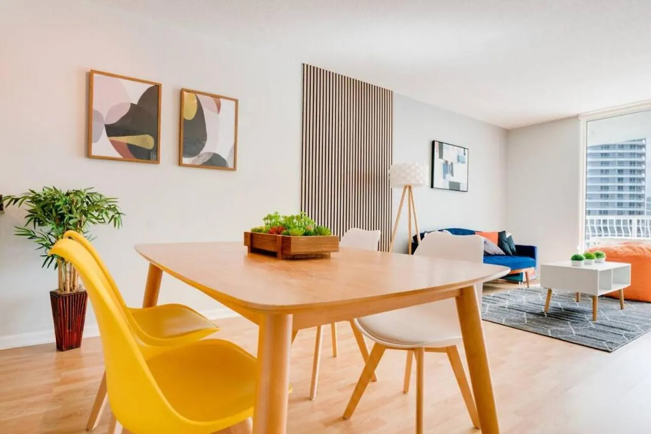 Ocean And Views Lux Brickell Sleeps 4, King Bed Miami