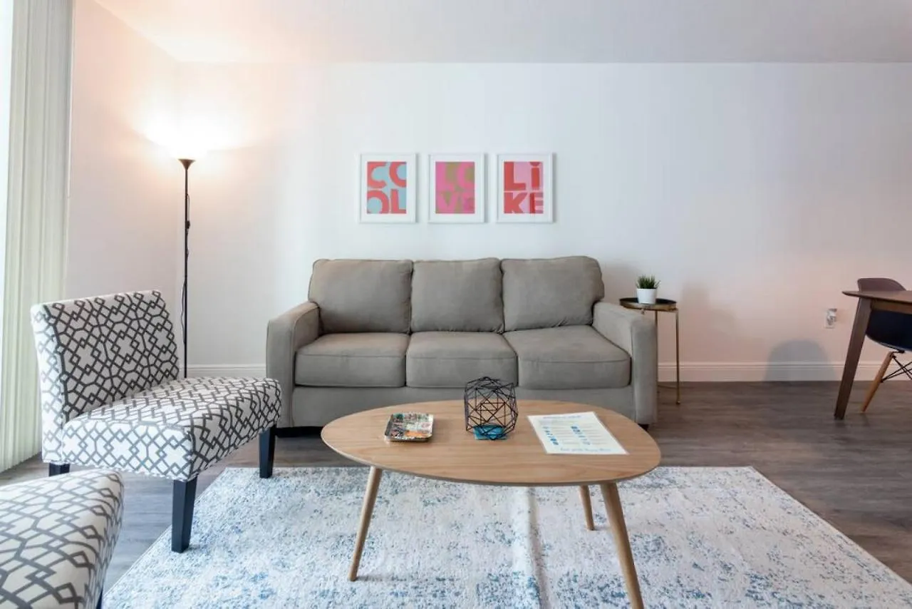 Super Cool 1br In Brickell With Parking *