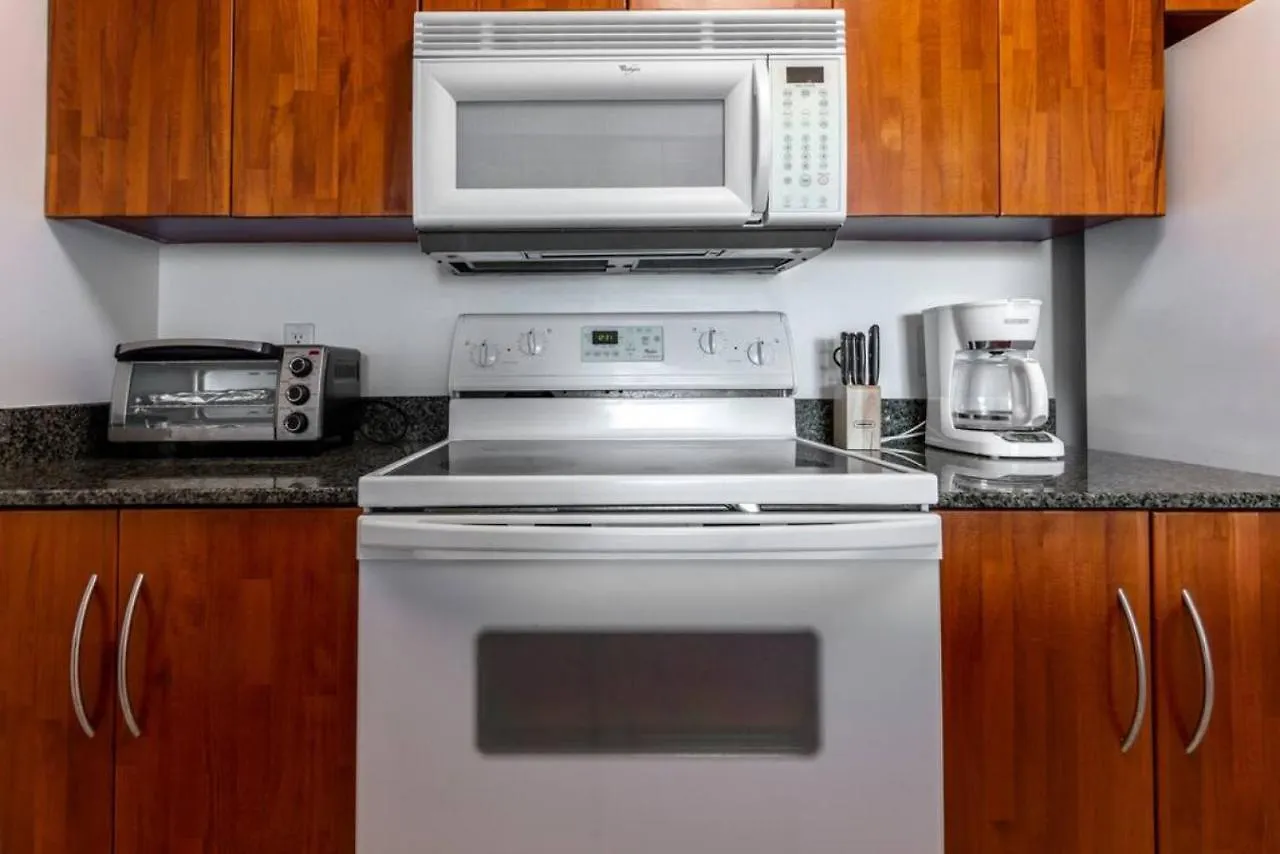 Super Cool 1br In Brickell With Parking *